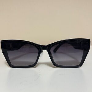 Louis Vuitton Chic Black Sunglasses